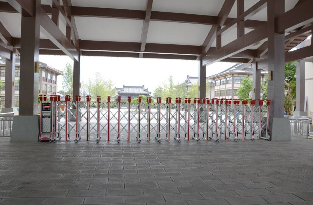 解析生产福建伸缩门需要的设备