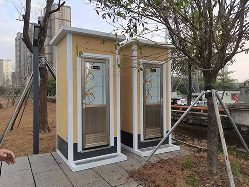 罗源县江滨南路 单体雕花移动公厕