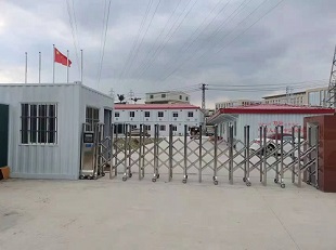 不锈钢伸缩门  福州连坂污水处理厂三期项目（大临设施）项目部